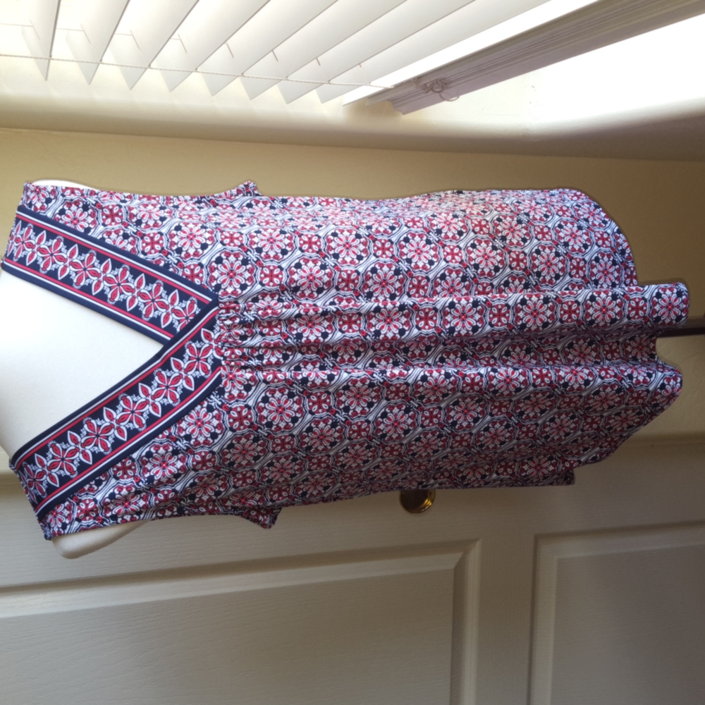 Pretty Sleeveless Blouse